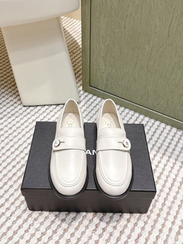 CC Mocassins 26SS 3cm Cuir de vachette blanc 653492