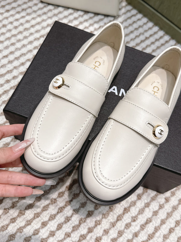 CC Mocassins 26SS 3cm Cuir de vachette blanc 653492