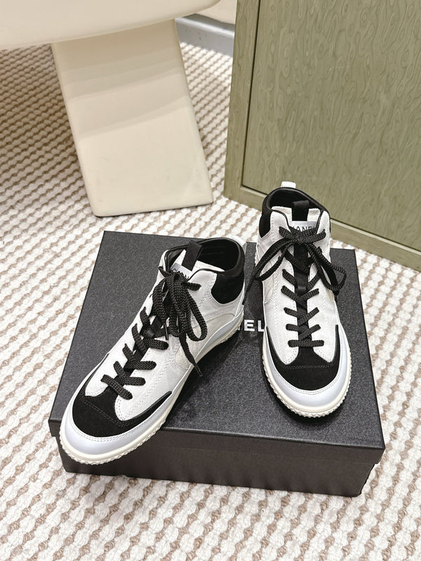 CC 26s High-Top Sneakers In Black And White Calfskin And Suede