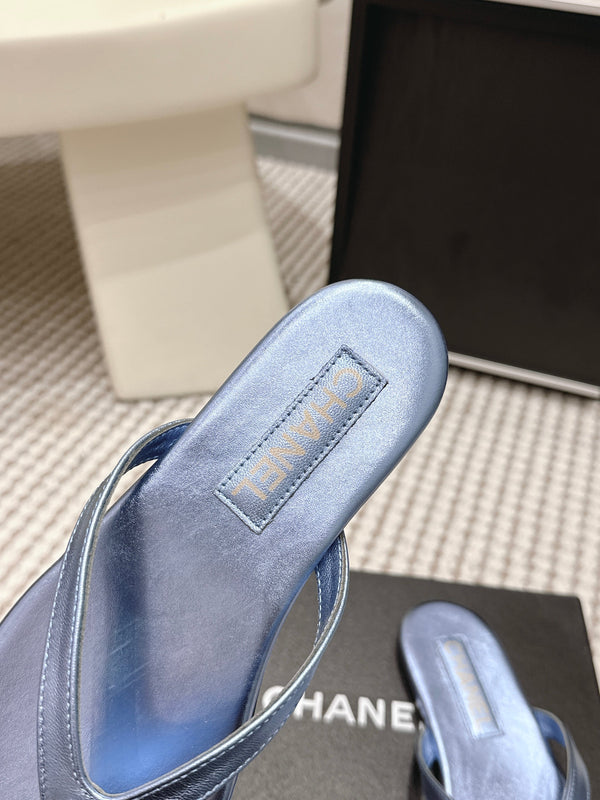 CC 26ss Flip-Flops Dark Blue Metalic Sheepskin 653599