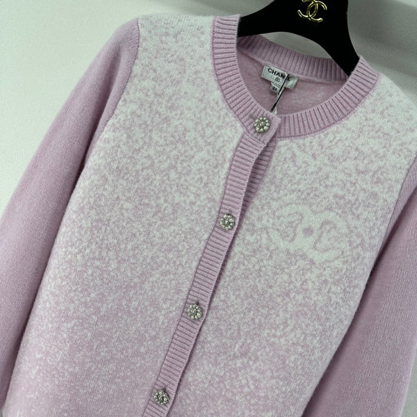 Chanel 2025 Cardigan en maille de laine rose 329297