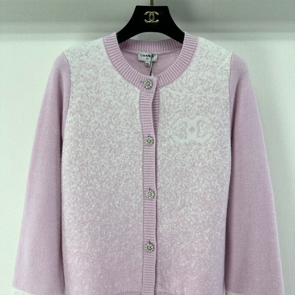 Chanel 2025 Cardigan en maille de laine rose 329297