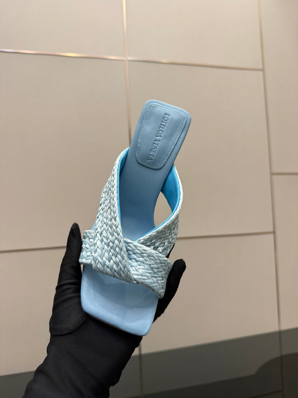 BV 26s Heeled Sandals 9.5cm Light Blue Calfskin Raffia