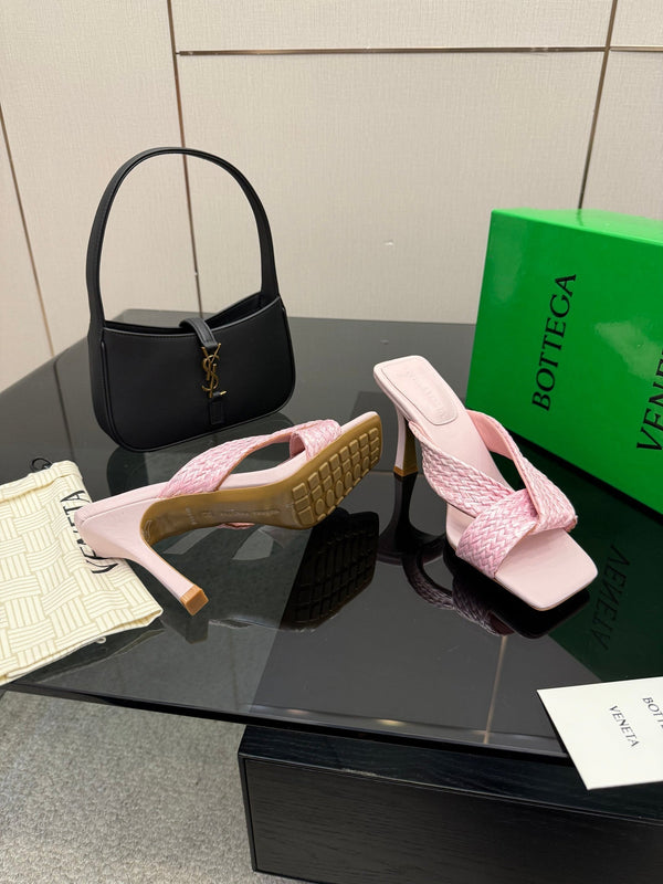 BV 26s Heeled Sandals 9.5cm Light Pink Calfskin Raffia