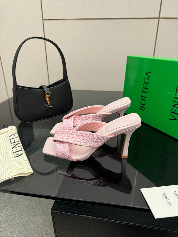 BV 26s Heeled Sandals 9.5cm Light Pink Calfskin Raffia