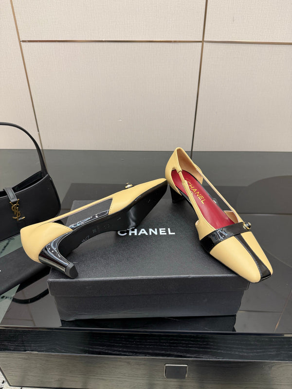 CC 26P Slingback 5cm Beige Black Lambskin Patent Leather 791608