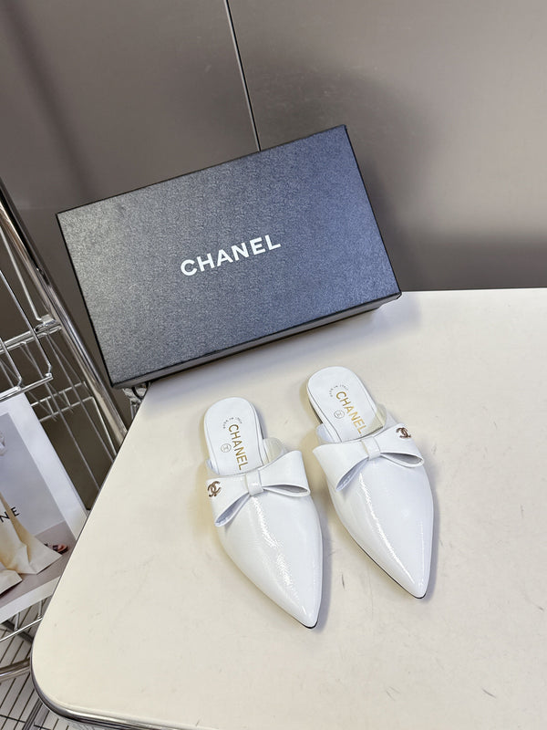 CC 25 Mules White Calfskin Patent Leather 353926