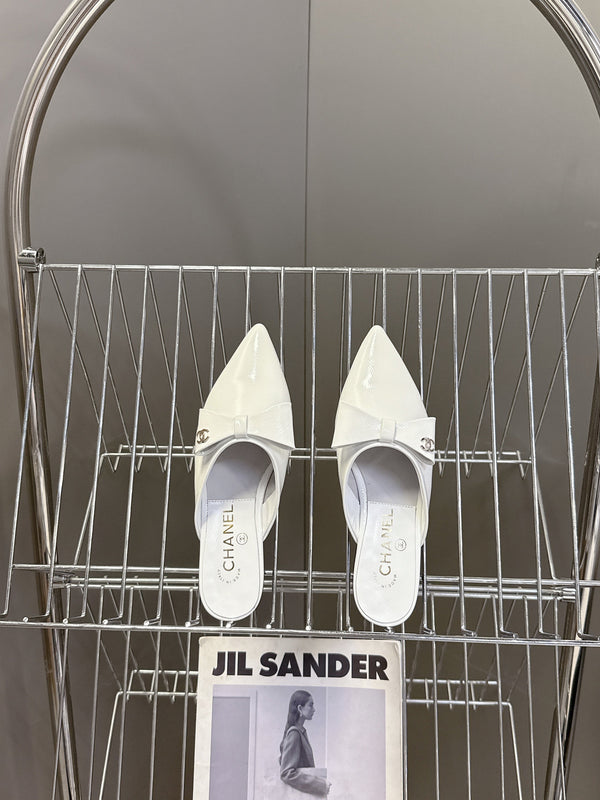 CC 25 Mules White Calfskin Patent Leather 353926