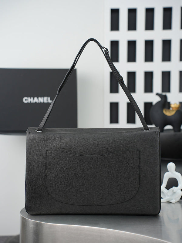 CC 26s Maxi Flap Bag 39cm Black Calfskin SHW