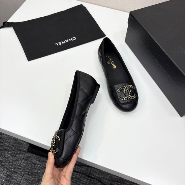 CC 25 Ballet Flat Large Logo Black Quilted Calfskin