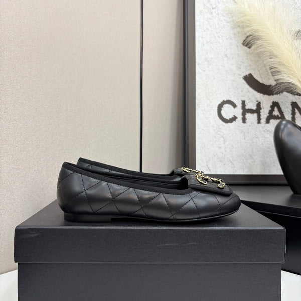 CC 25 Ballet Flat Large Logo Black Quilted Calfskin