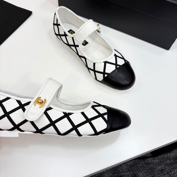 CC 25 Mary Jane Black White Quilted Calfskin