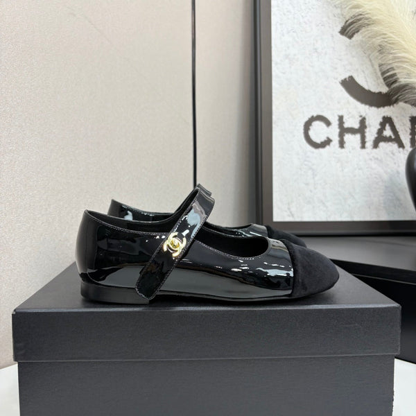 CC 25 Mary Janes In Black Patent Sheepskin And Velvet 352465