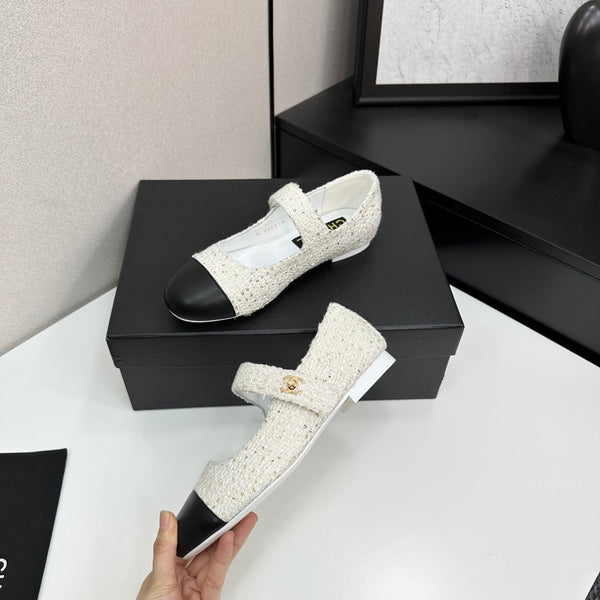 CC25 Mary Janes White Tweed And Black Cowhide 352506
