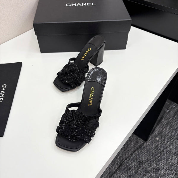 CC 25 Camellia Open Heel Mule Sandals 90mm Black Stone Grain And Sheepskin 368844