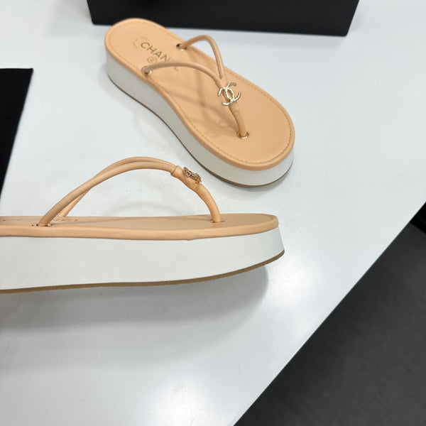 CC 26s Platform Thong Sandals Beige Lambskin 817603