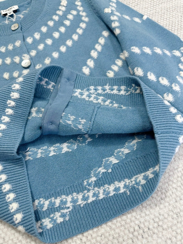 Cardigan 25 perles en cachemire bleu