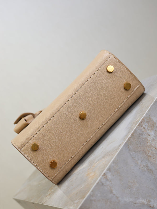 Sac De Jour Nano 22cm Beige Grain Cowhide GHW