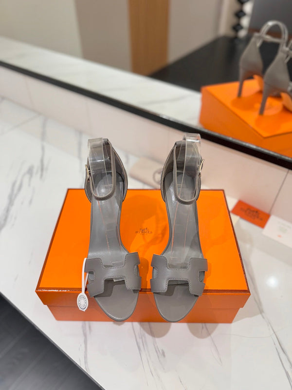 Sandali con tacco HM Joy 90mm in pelle di vacchetta grigia piatta 294925