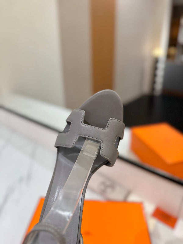 Sandali con tacco HM Joy 90mm in pelle di vacchetta grigia piatta 294925