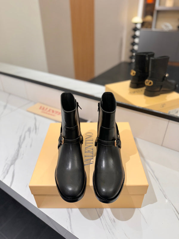 Valentino 2025 Bottes Pattie Cuir de veau noir 560747