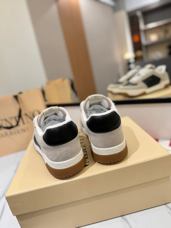 VT 25S Baskets décontractées Gris clair Noir Daim Cuir de vachette 560751
