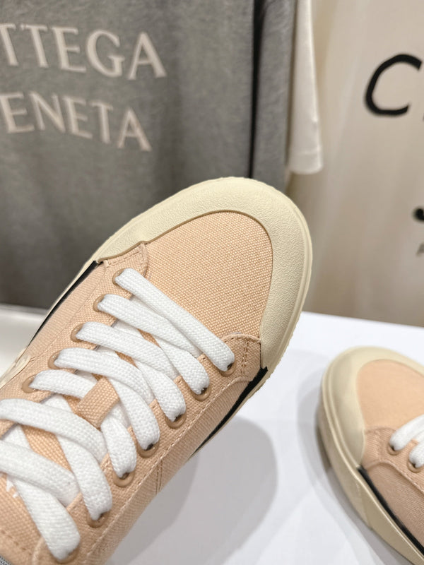 CELINE 25C Trainer Sneaker Sofr Apricot Canvas 236761