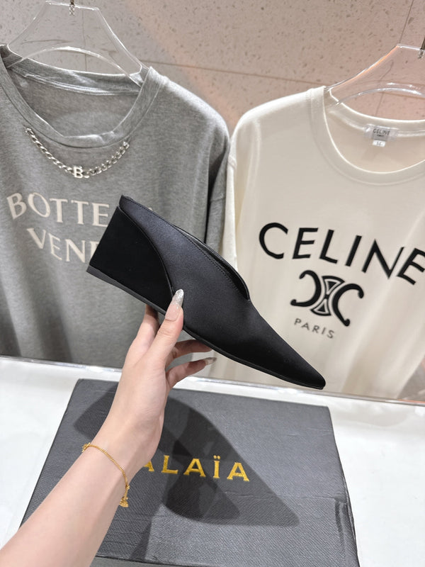 Alaia 25 Cube Wedge Mules Black Silk Sheepskin 300084