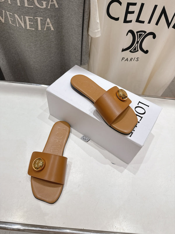 Loewe 25 Pebble Slide Brown Calfskin