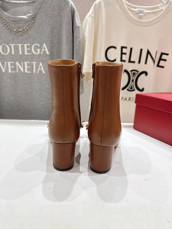 VT Short Boot Medium Cognac Brown Calfskin 174417