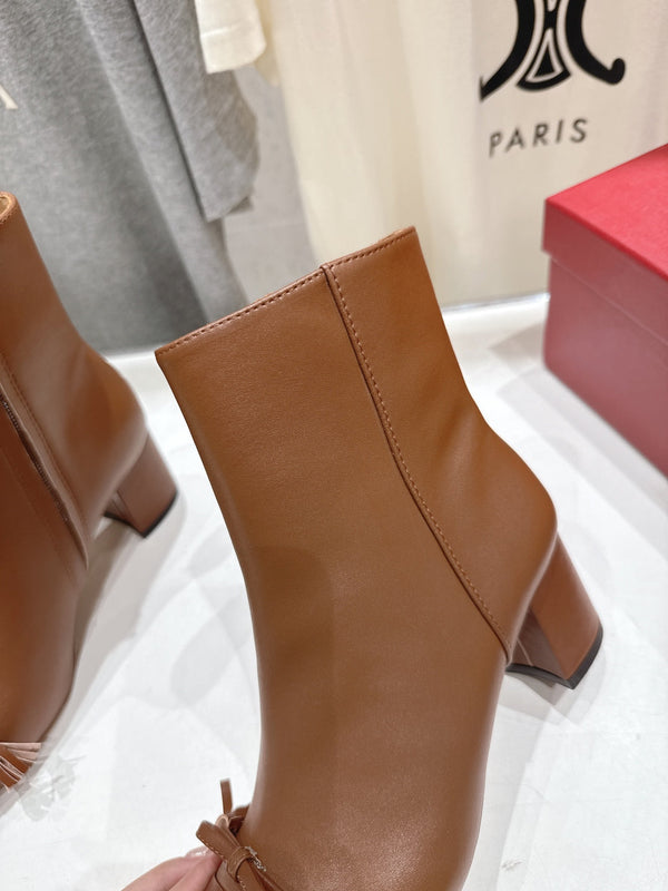 VT Short Boot Medium Cognac Brown Calfskin 174417