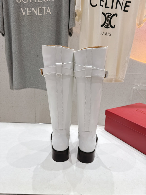 VT long boots white calfskin 174429
