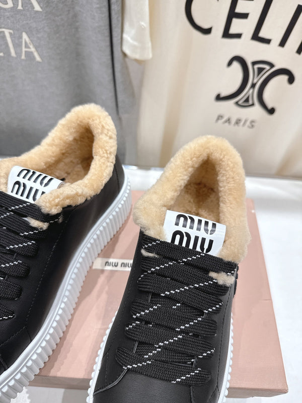 MiuMiu 25 Sneaker Black Beige Cowhide Fur 535590