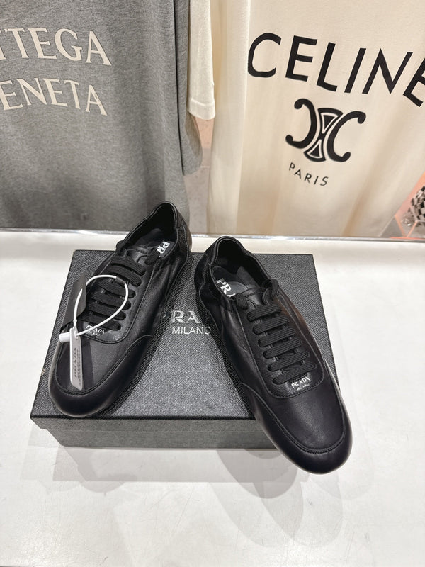 Prada 25s Sneakers black sheepskin 535496