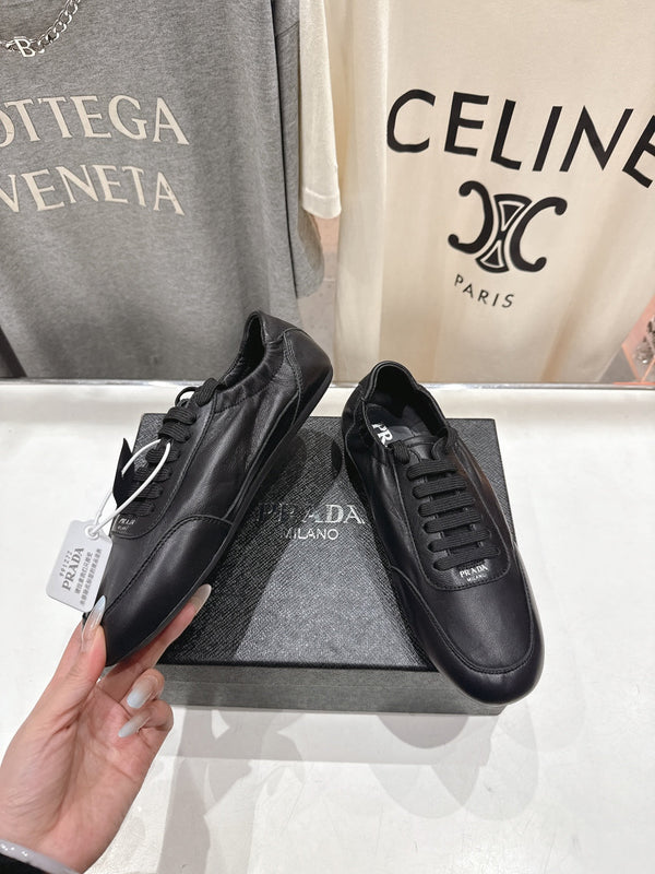 Prada 25s Sneakers black sheepskin 535496