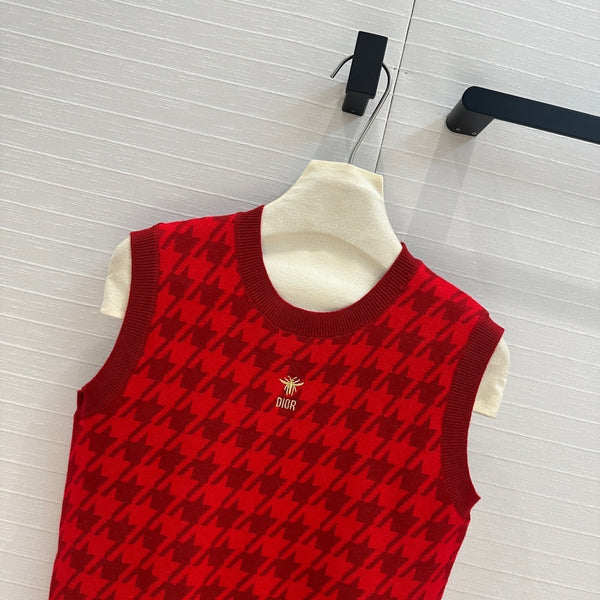 CD 25 Knitted Vest Top Red Wool Cashmere