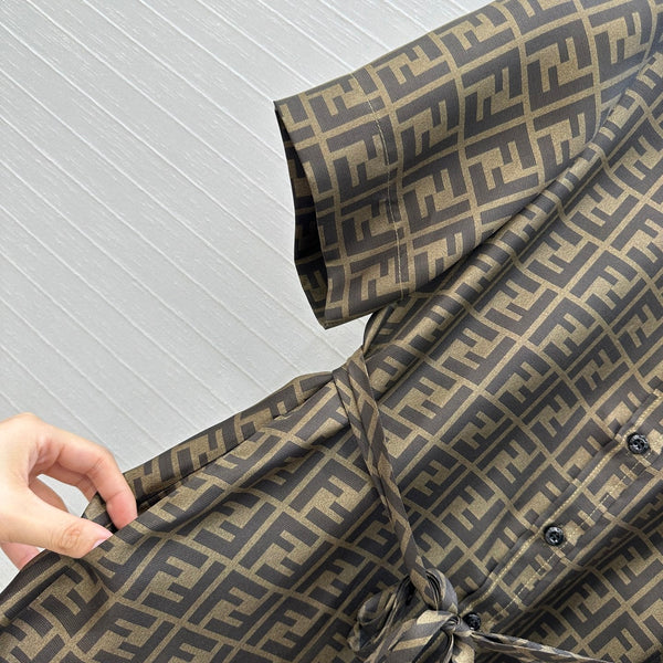 Abito camicia Fendi 25 in seta color cachi