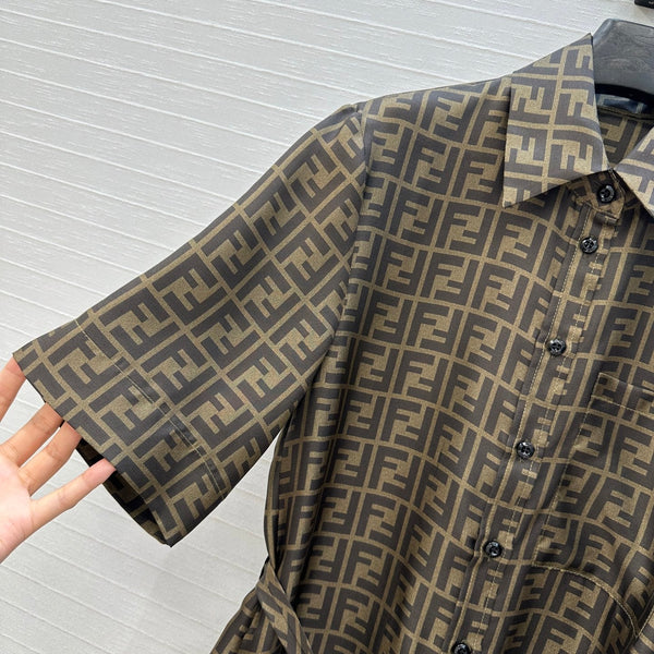 Abito camicia Fendi 25 in seta color cachi