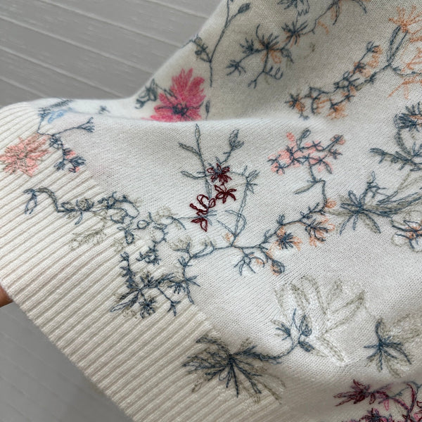 CD 25 Floral Embroidered Sweater White Cashmere