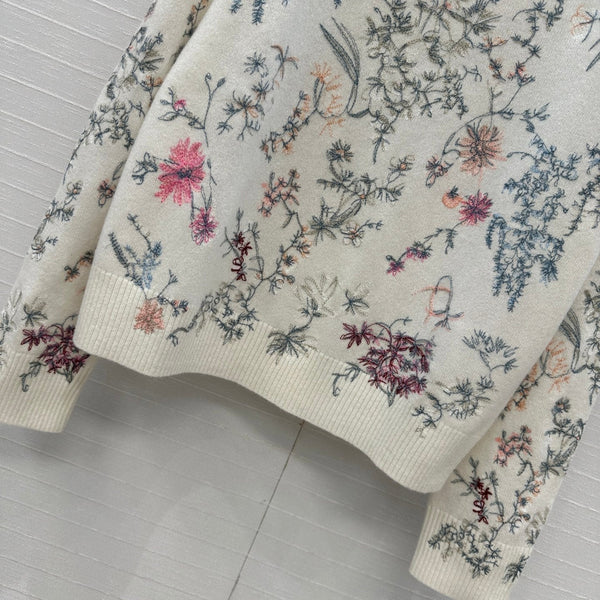 CD 25 Floral Embroidered Sweater White Cashmere