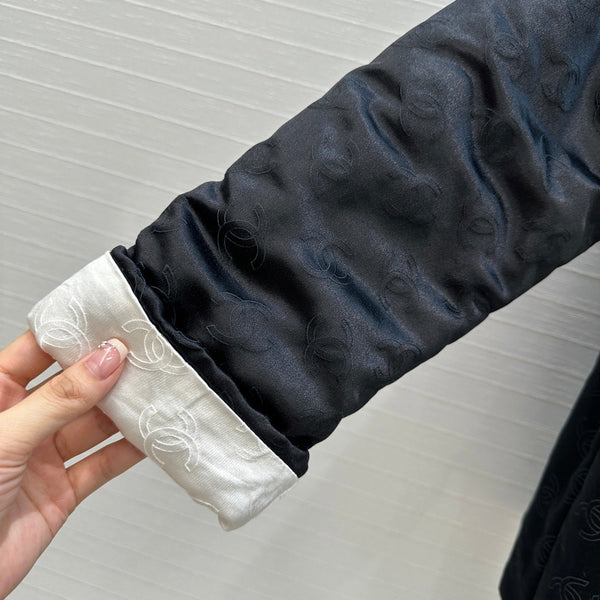 Veste en coton et soie noir en forme de H CC 25