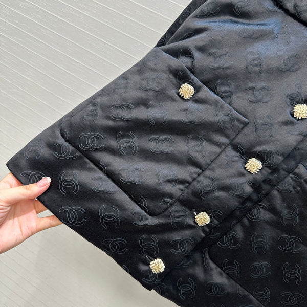 Veste en coton et soie noir en forme de H CC 25