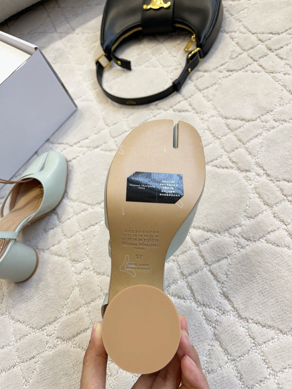 MM Tabi Slingback 8cm Pale Mint Patent Leather 808647