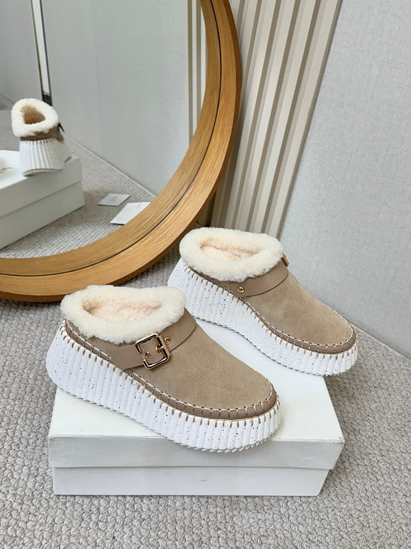 Chloe Nama Shearling-Lined Mule Beige Suede 528077