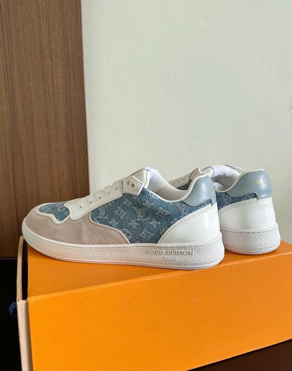 Sneaker LV Stadium in pelle scamosciata monogrammata blu mix marrone