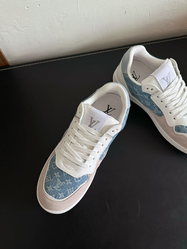 Sneaker LV Stadium in pelle scamosciata monogrammata blu mix marrone