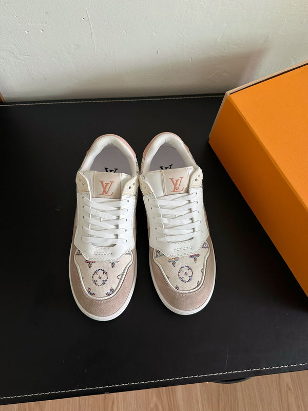 Sneaker LV Stadium in pelle scamosciata monogrammata bianca e marrone