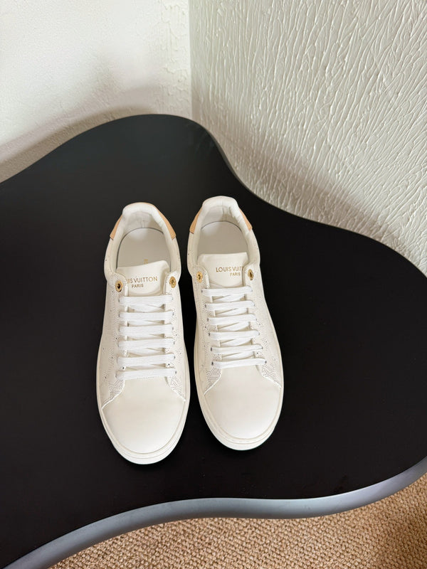 LV Sneakers Time Out Light White Monogram Calfskin