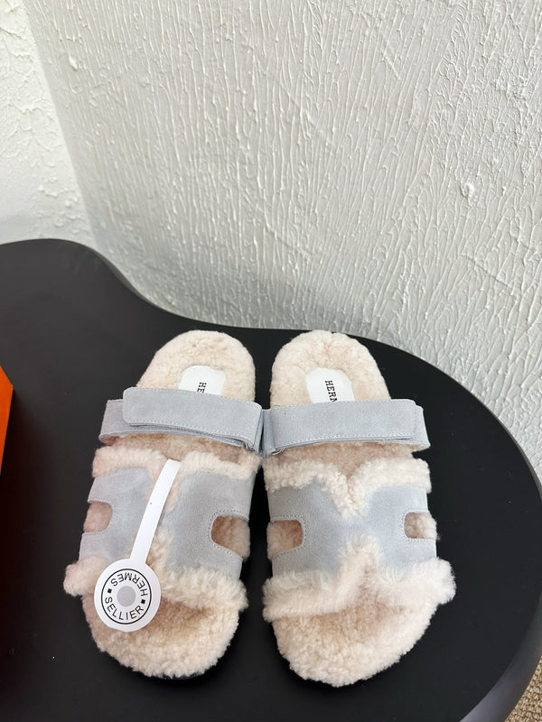 HM Chypre Sandal In Light Grey Blue Mix White Suede And Fleece Lining 961137