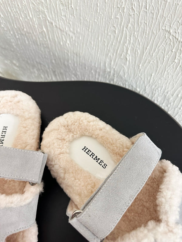 HM Chypre Sandal In Light Grey Blue Mix White Suede And Fleece Lining 961137